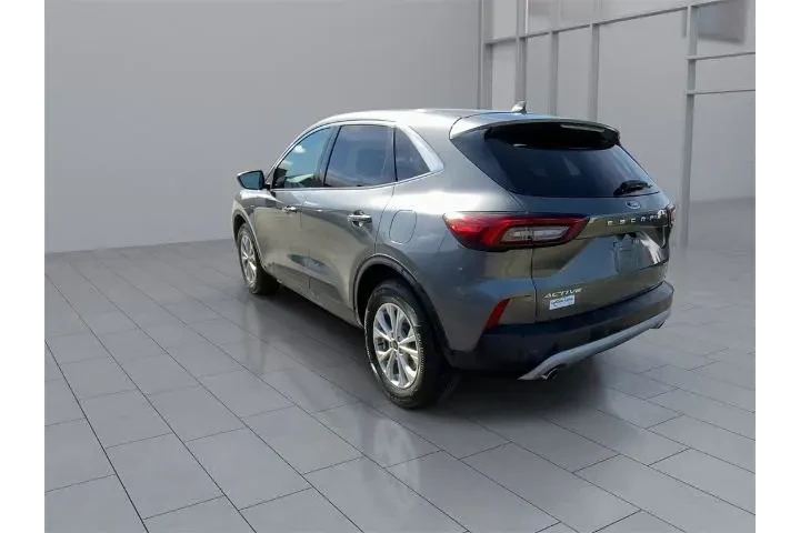 $28000 : Ford Escape 2023 AWD Active image 6