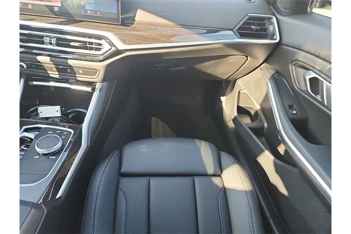 $32595 : BMW 3 Series 2023 AWD 330i x image 10