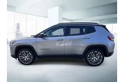 $25999 : Jeep Compass 2023 4x4 Limite thumbnail