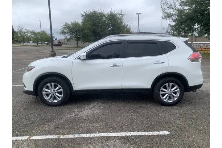 $8995 : 2016 Rogue SV image 3