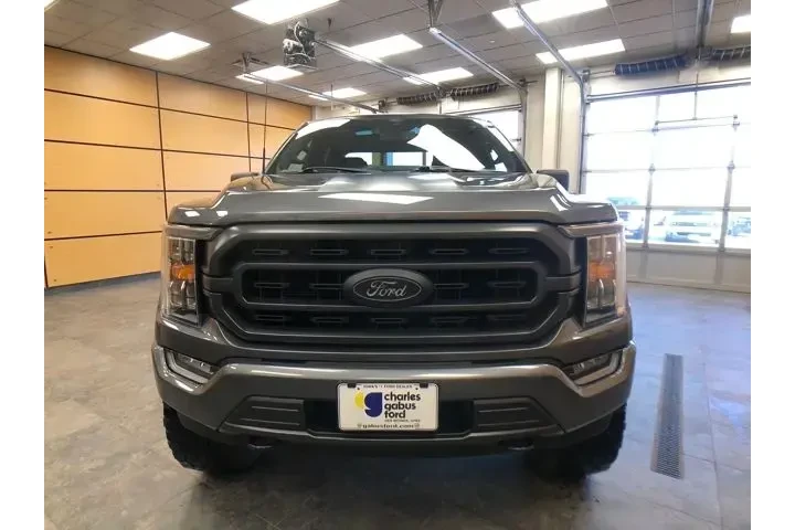 $33331 : Ford F-150 2021 4x4 XLT 4dr image 2