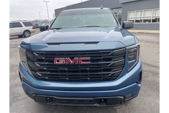 $37995 : GMC Sierra 1500 2024 4x4 Pro image 4