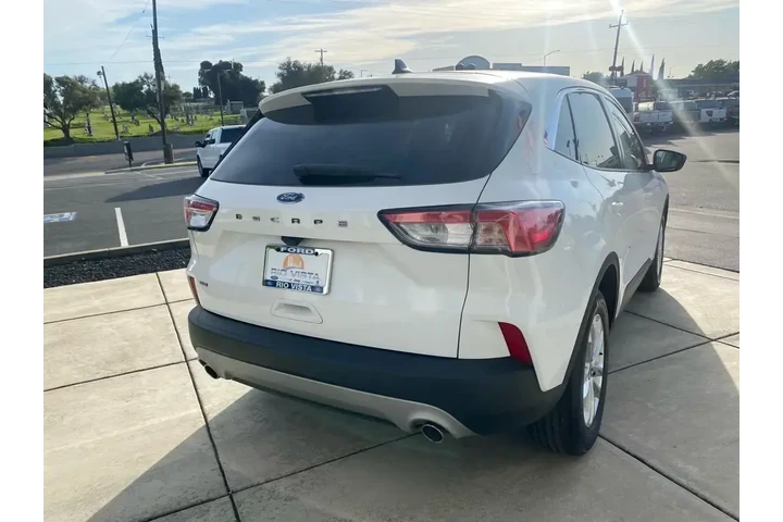 $19388 : Ford Escape 2022 SE 4dr SUV image 8
