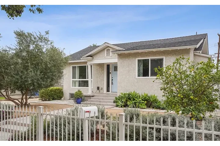 $1935 : *IMMEDIATE OCCUPANCY* image 3