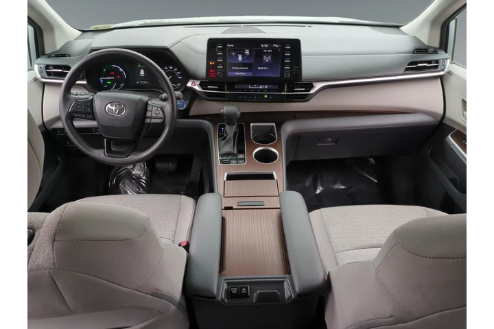 $39748 : Toyota Sienna 2024 LE 8-Pass image 10