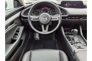 $18250 : Mazda Mazda3 Sedan 2023 2.5 thumbnail