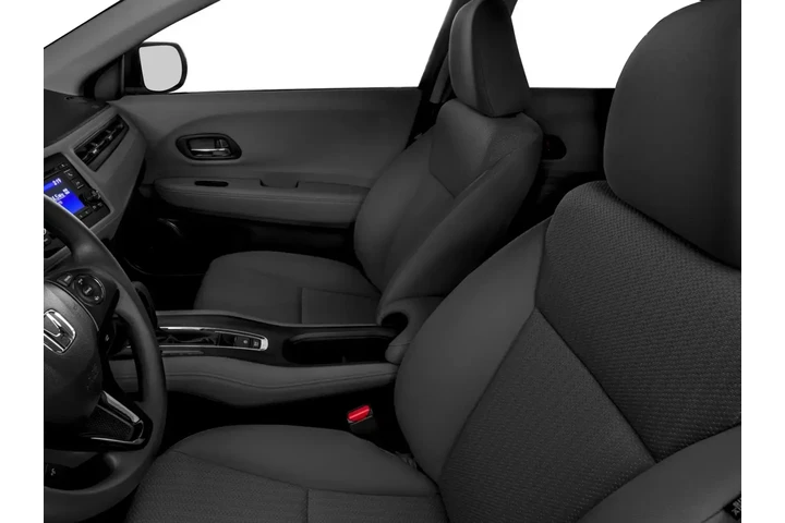 Honda HR-V 2017 LX 4dr Cross image 6