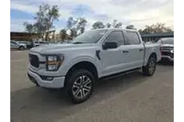$39950 : Ford F-150 2023 4x4 XLT 4dr image 1