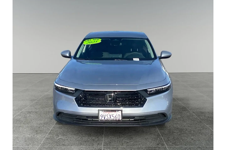 $31553 : Honda Accord 2025 LX 4dr Sed image 8