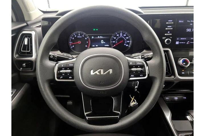 $22998 : Kia Sorento 2023 LX 4dr SUV image 10