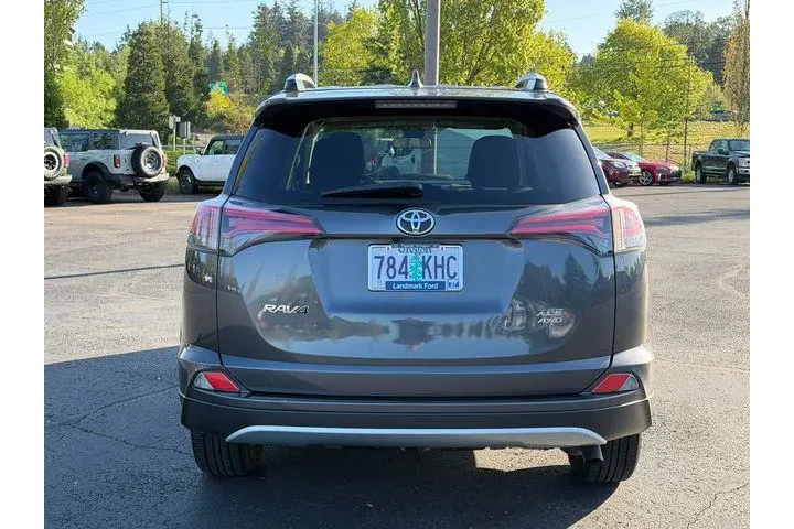 $20995 : Toyota RAV4 2017 AWD XLE 4dr image 4
