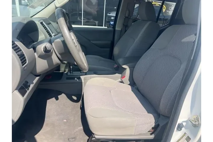 $19995 : Nissan Frontier 2019 4x2 S 4 image 10