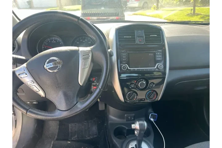 $6800 : 2018 Versa SV image 9