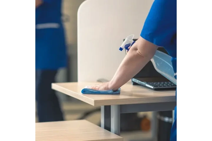 Yesenia Solano Cleaning image 6