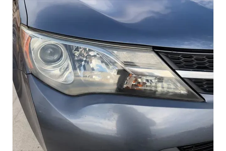 $9999 : Toyota RAV4 2013 LE 4dr SUV image 4