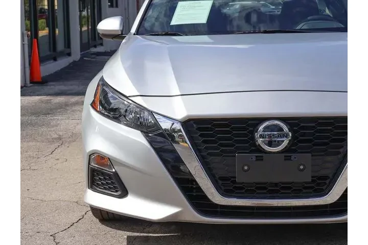 $16969 : Nissan Altima 2022 2.5 S 4dr image 10