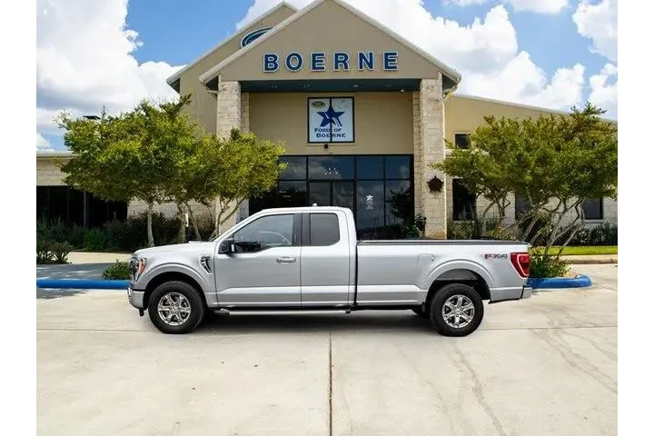 $39847 : Ford F-150 2023 4x4 XLT 4dr image 2