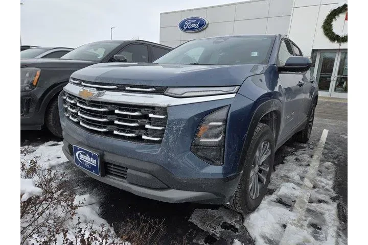 $29632 : Chevrolet Equinox 2026 4x4 L image 2