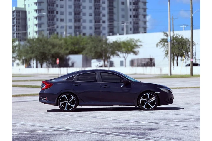 $9999 : * Honda Civic* image 5