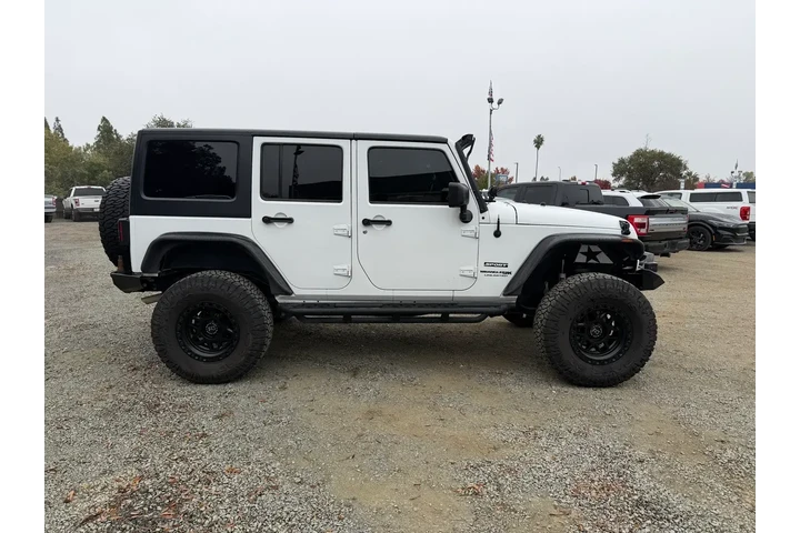 $24500 : Jeep Wrangler JK Unlimited 2 image 6