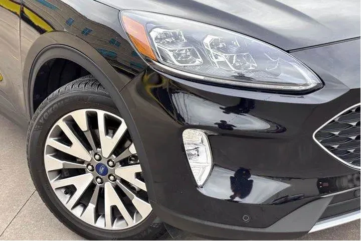 $24977 : Ford Escape 2022 AWD Titaniu image 3