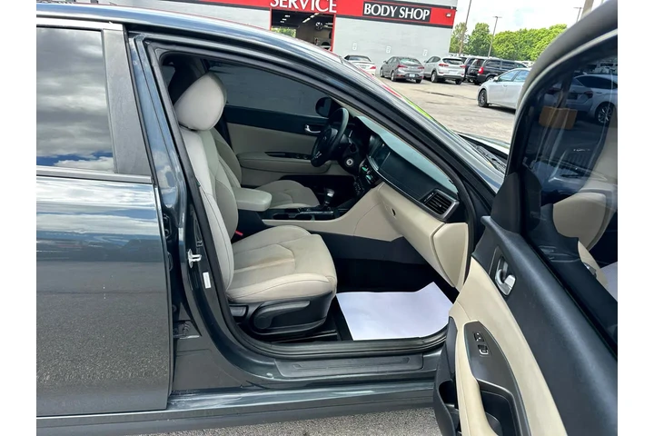 $8900 : 2016 Optima 4dr Sdn LX image 9