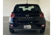 $16991 : Hyundai VENUE 2023 SE 4dr Cr thumbnail