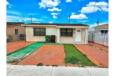 Spacious and well-maintained 2 en Hialeah