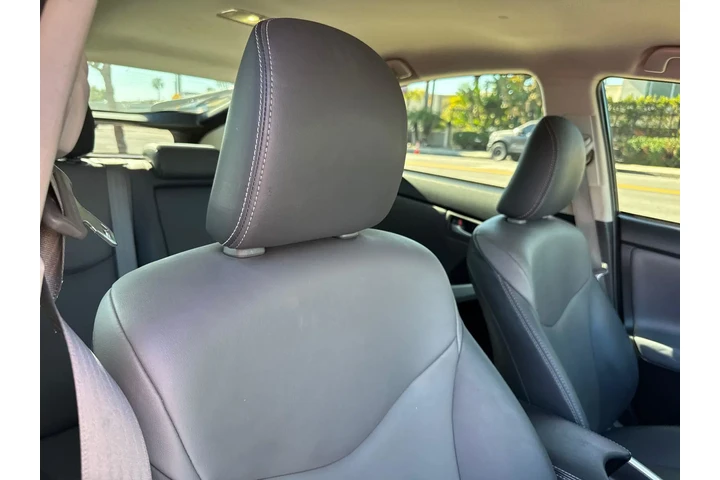 $8995 : Toyota Prius 2013 Four 4dr H image 10