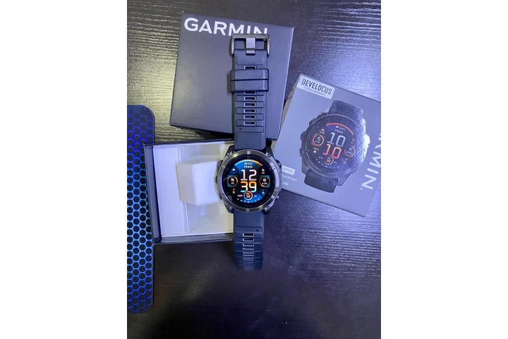 $1200 : Garmin Fenix 8 AMOLED image 4