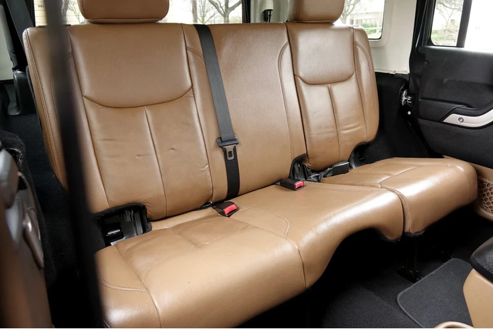 $18490 : 2013 Wrangler Unlimited Rubic image 10