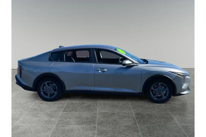 $29350 : Kia K4 2025 image 6