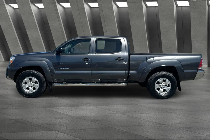 $29900 : Toyota Tacoma 2015 4x4 V6 4d image 8