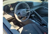 $15601 : Hyundai ELANTRA 2021 SEL 4dr thumbnail