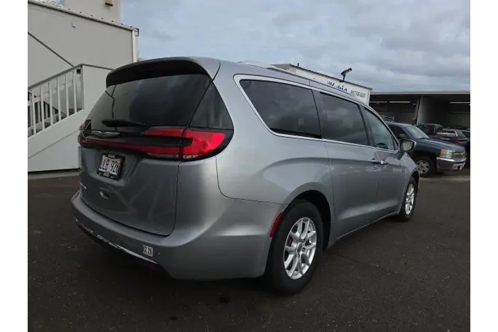 $31995 : Chrysler Pacifica 2021 Touri image 3