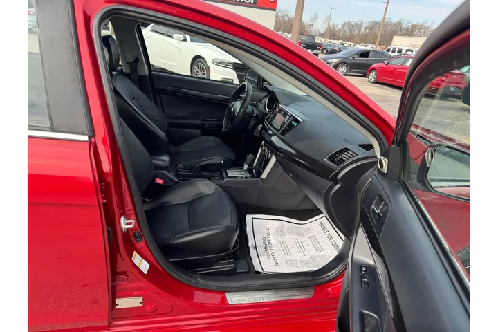 2017 Lancer SEL 2.4 AWC CVT image 8