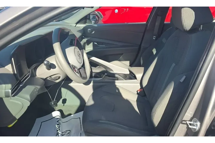 $17691 : Hyundai ELANTRA 2023 SE 4dr image 2