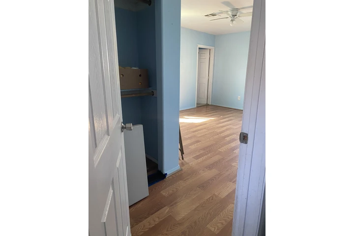 $1200 : Renta de cuarto image 2