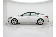 $18998 : Nissan Altima 2021 2.5 SR 4d thumbnail