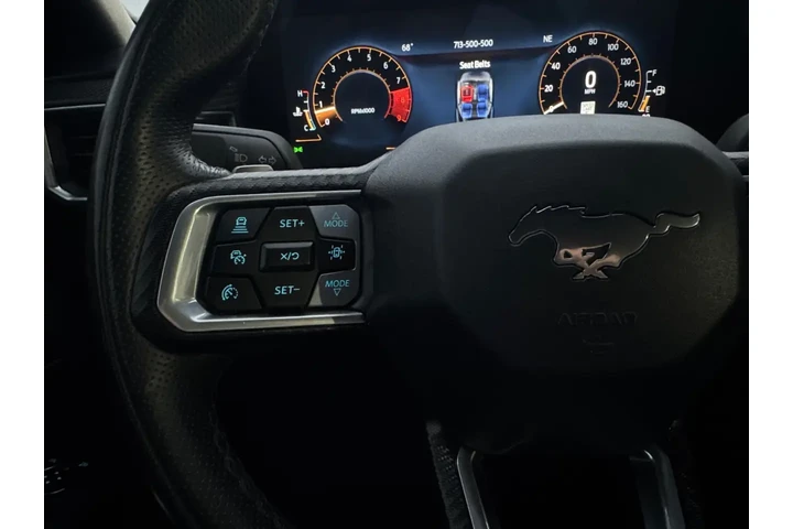 2024 Mustang GT Premium Coupe image 6