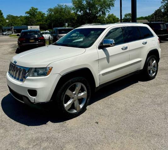 $7900 : 2011 Grand Cherokee Overland image 3