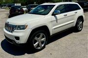 $7900 : 2011 Grand Cherokee Overland thumbnail