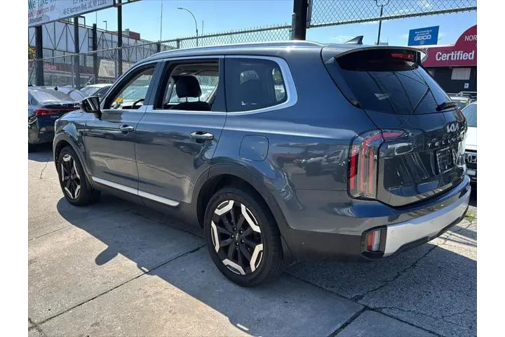 $30490 : Kia Telluride 2023 AWD EX X- image 3