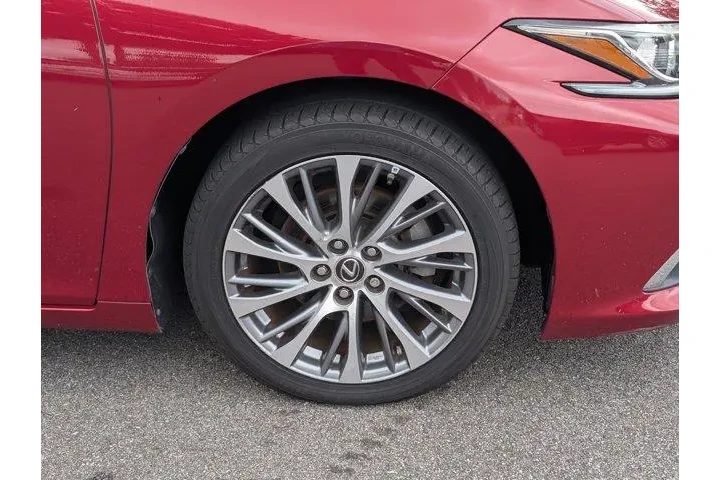 $31999 : Lexus ES 350 2019 F SPORT 4d image 6