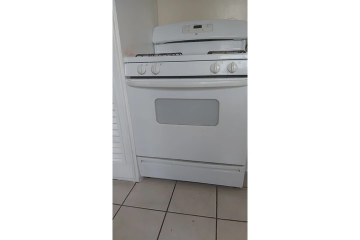 $120 : Estufa GE image 1
