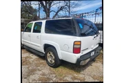$3900 : 2004 CHEVROLET SUBURBAN 15002 thumbnail