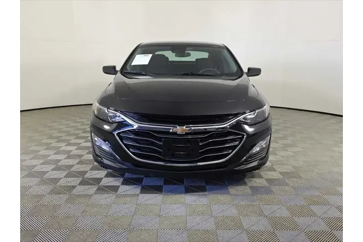 $19665 : Chevrolet Malibu 2024 LT 4dr image 3