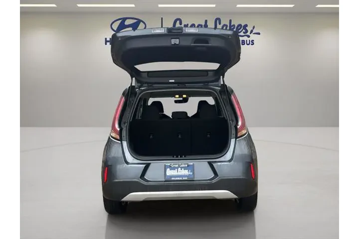 $13433 : Kia Soul 2023 LX 4dr Crossov image 10