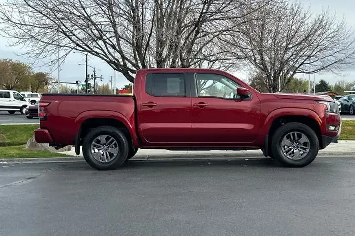 $38995 : Nissan Frontier 2025 4x4 S 4 image 8