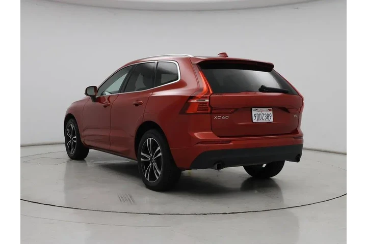 $21998 : Volvo XC60 2021 AWD T5 Momen image 2